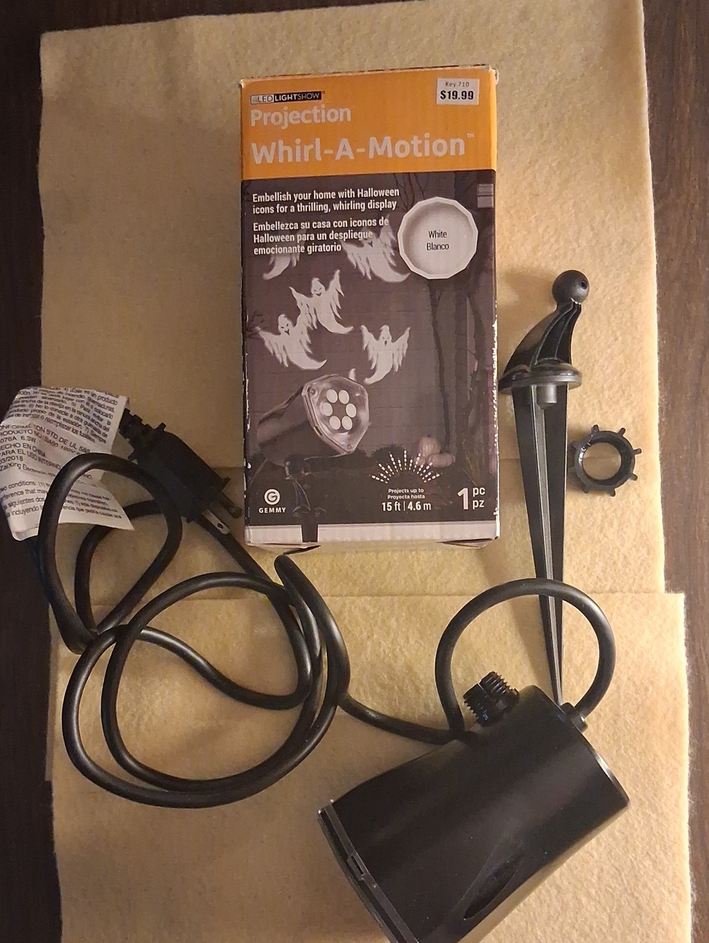 Gemmy Whirl-A-Motion Halloween Projection Light - Black and Orange